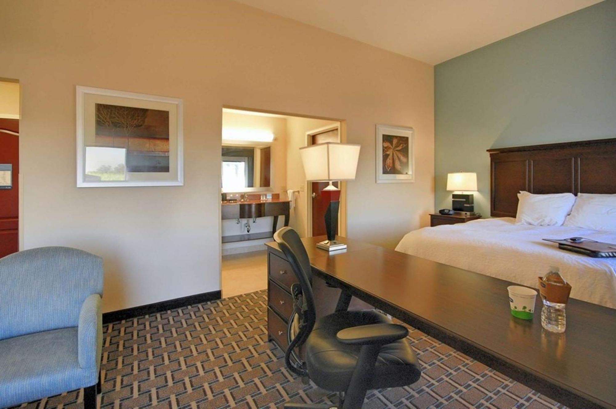Hampton Inn And Suites New Iberia Exterior foto